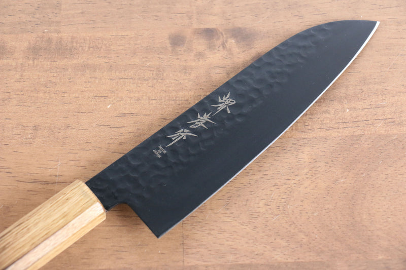 Sakai Takayuki Kurokage VG10 Martelé Revêtement en téflon Santoku  170mm Chêne brûlé Manipuler - japanny-FR